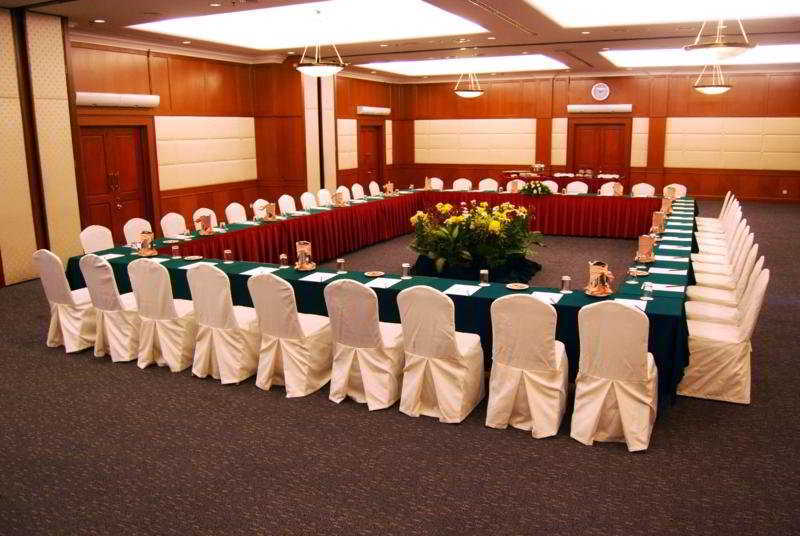 Kuala Lumpur International Hotel ภายนอก รูปภาพ